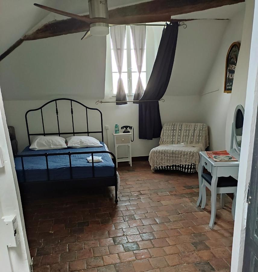 Au Pied Du Chateau サン・テニャン エクステリア 写真